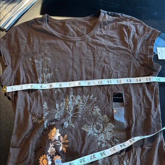 Calvin Klein Jeans Floral Tee Y2K NWT Size Large - Picture 7 of 8
